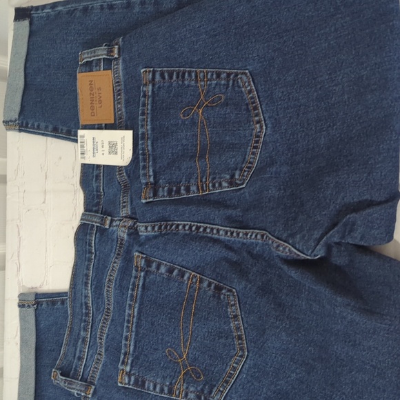 NWT Levi's Denizen Boyfriend Jeans in Classic Blue Jeans Size 4/27 - Picture 4 of 9